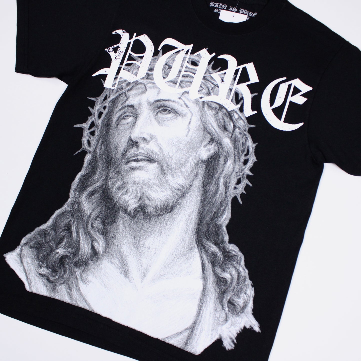 PAIN IS PURE JESUS PSALM 34:18 TEE BLACK/WHITE