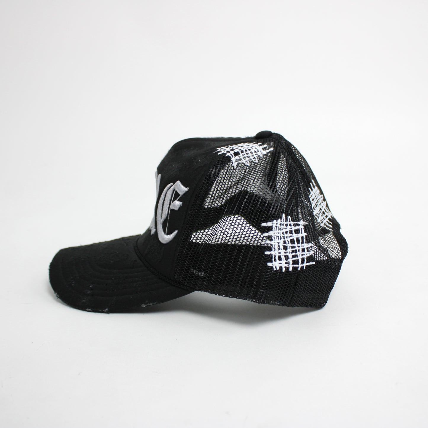 PAIN IS PURE 'PURE' LOGO NEEDLE REPAIR TRUCKER HAT BLACK/GREY
